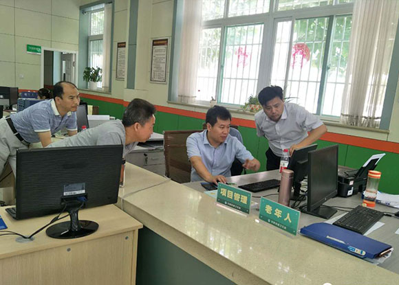 ���졢���^���{(di��o)�С����M(j��n)�����l(w��i)��